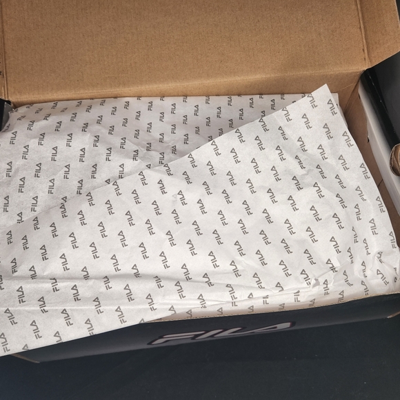 Fila Boca on the 8s Mens size 14 triple white sneaker shoes - Picture 11 of 11